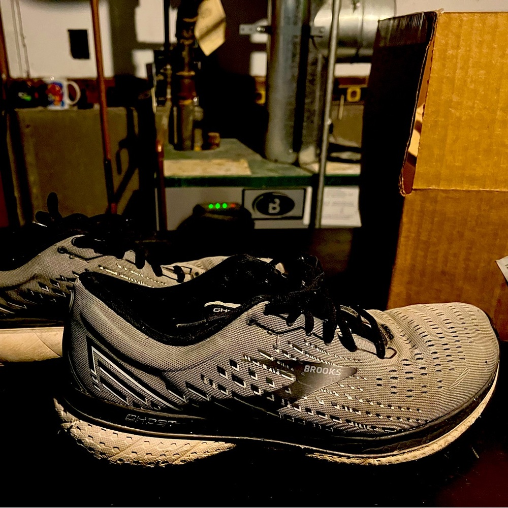 Mens running sneakers, Brooks size 12.